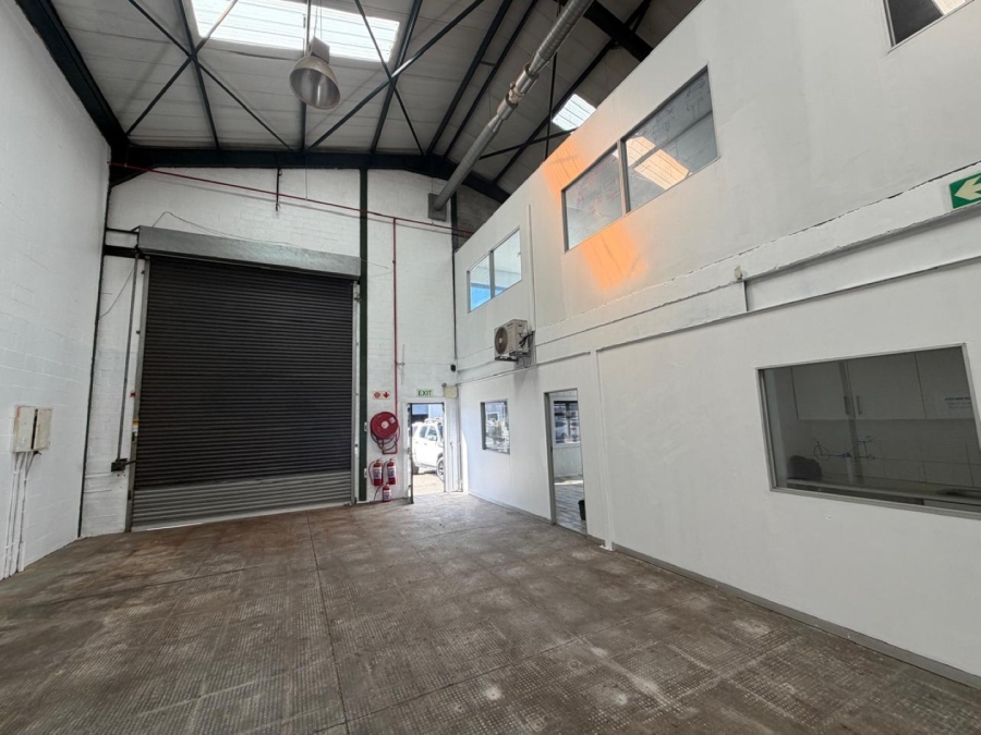 To Let Commercial Property for Rent in Maitland Western Cape